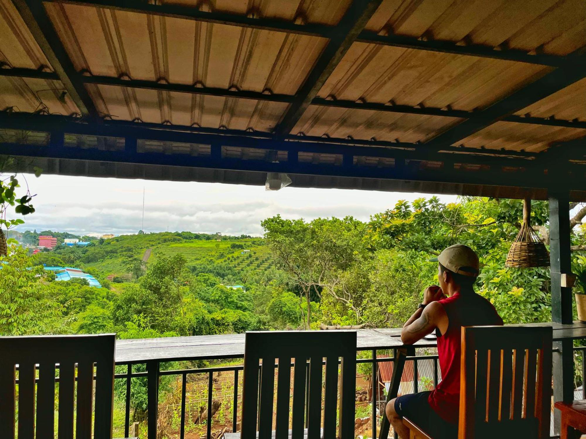 Backpacker Hostel And Jungle Trekking Banlung Buitenkant foto