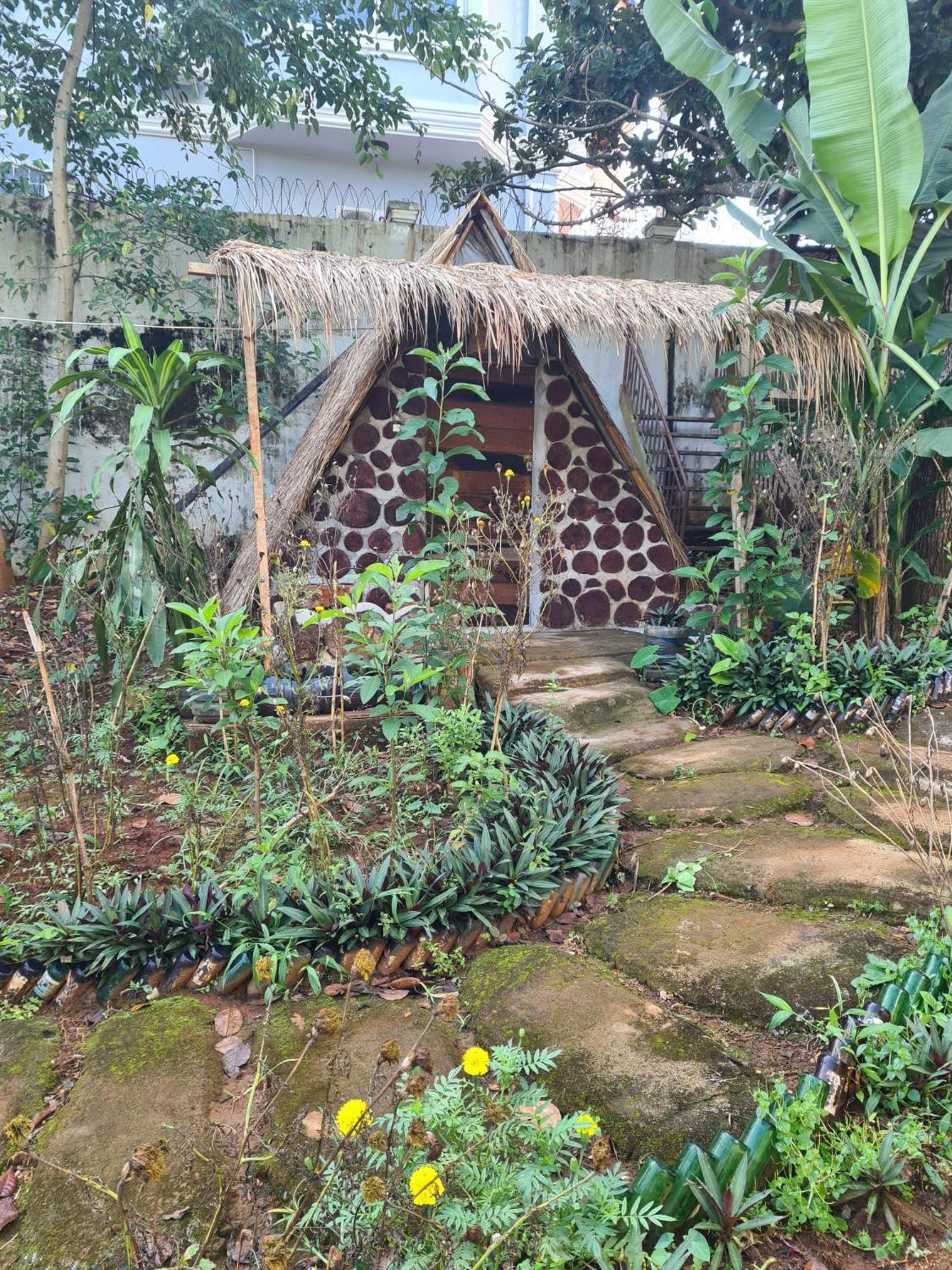 Backpacker Hostel And Jungle Trekking Banlung Buitenkant foto