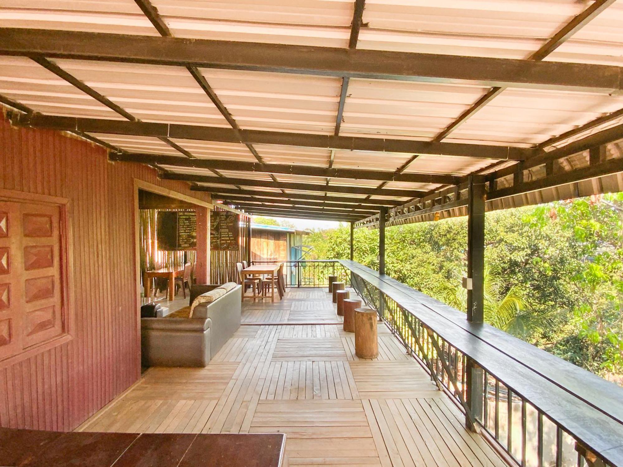 Backpacker Hostel And Jungle Trekking Banlung Buitenkant foto
